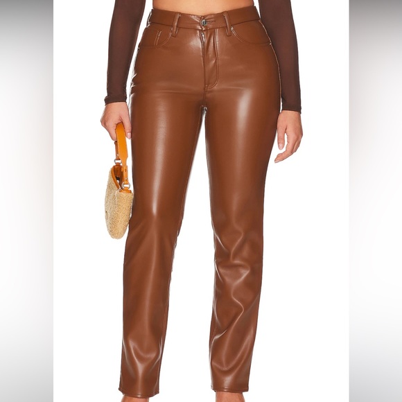 Better Than Leather Good Icon
Good American - Picture 2 of 4